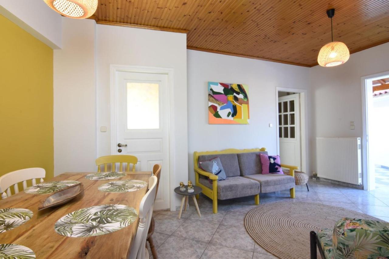 The Yellow Art Home Calamata Exterior foto