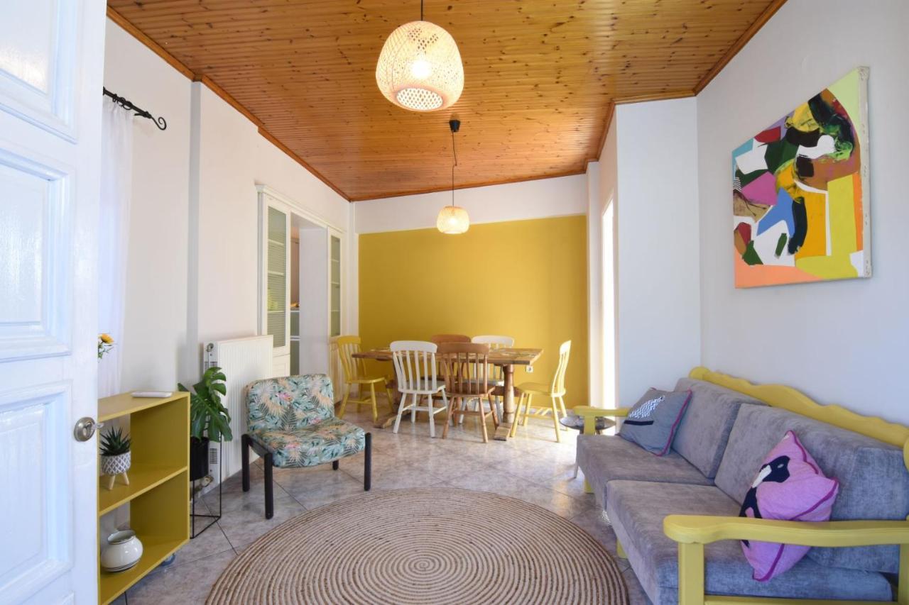 The Yellow Art Home Calamata Exterior foto